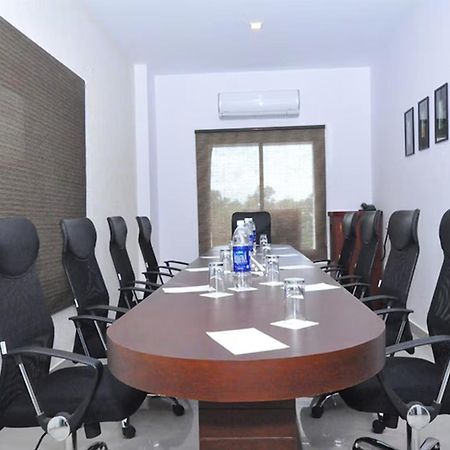 Hotel Hills Park Pathanāmthitta Dış mekan fotoğraf