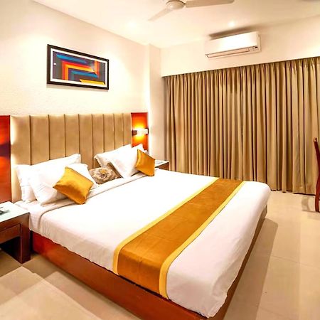 Hotel Hills Park Pathanāmthitta Dış mekan fotoğraf