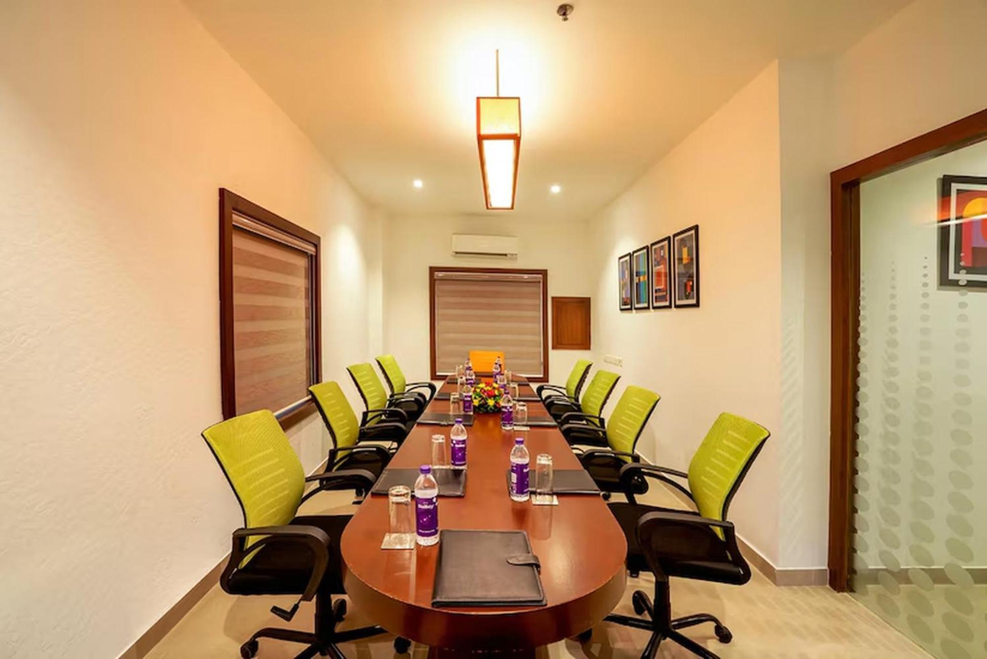 Hotel Hills Park Pathanāmthitta Dış mekan fotoğraf