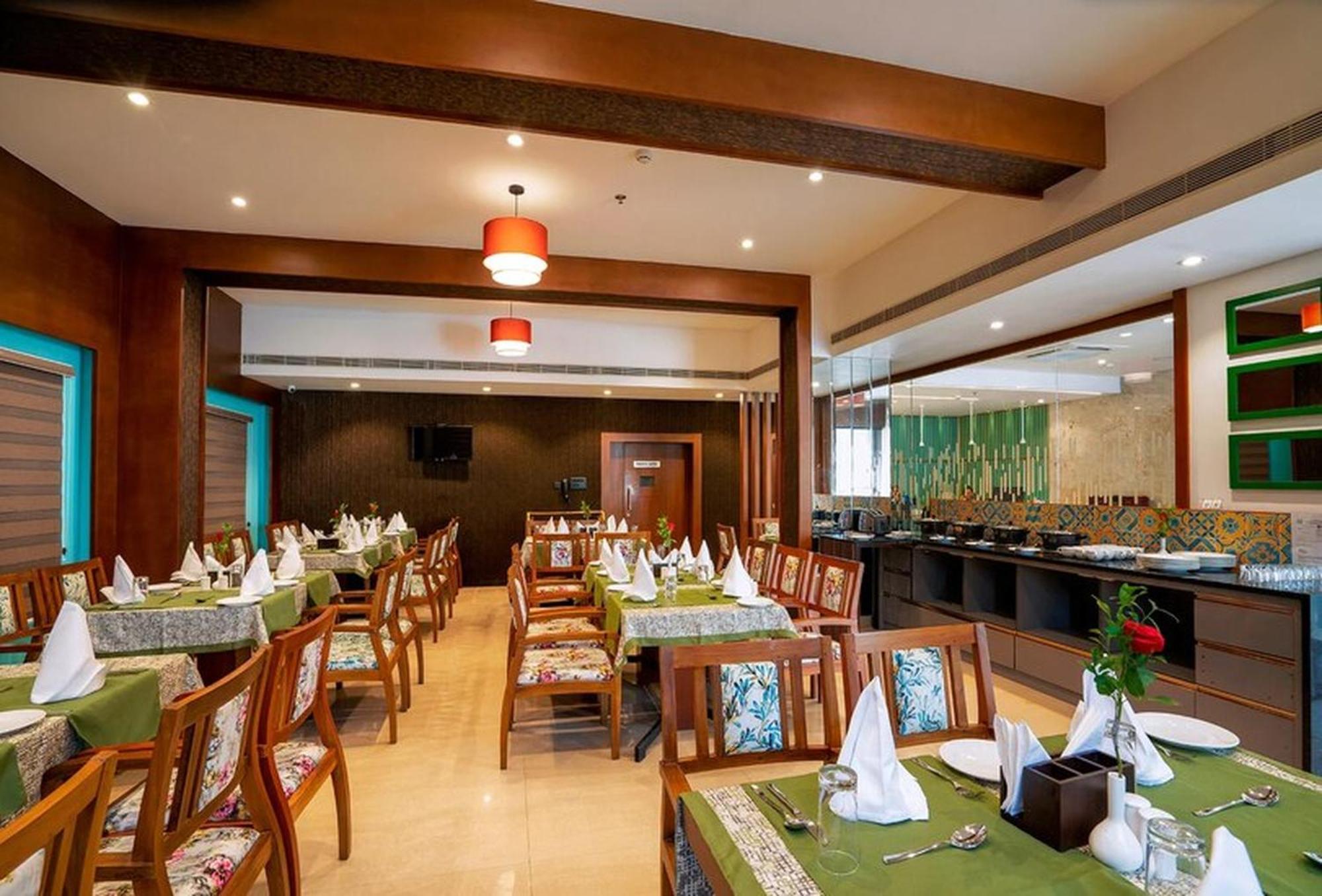 Hotel Hills Park Pathanāmthitta Dış mekan fotoğraf