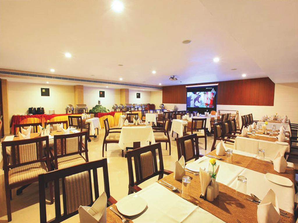 Hotel Hills Park Pathanāmthitta Dış mekan fotoğraf