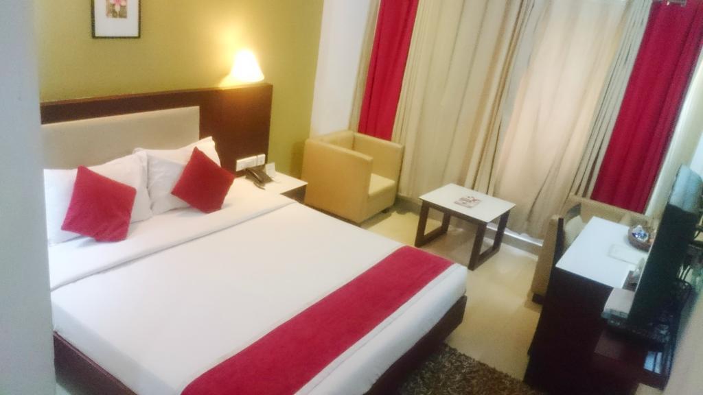 Hotel Hills Park Pathanāmthitta Dış mekan fotoğraf